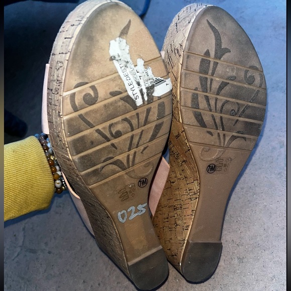 CL by Laundry Wedges 🌵7.5 - Picture 13 of 13